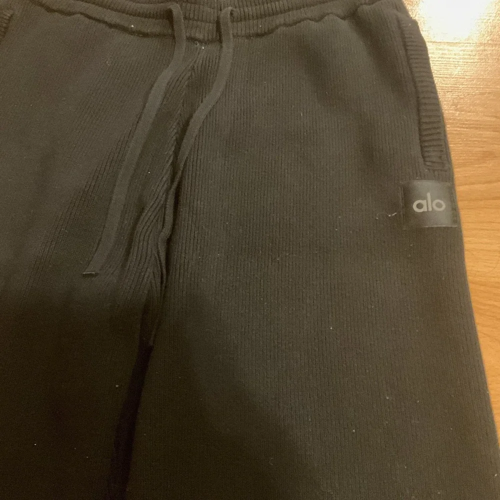Alo Yoga Scholar Straight Leg Sweatpant Black L